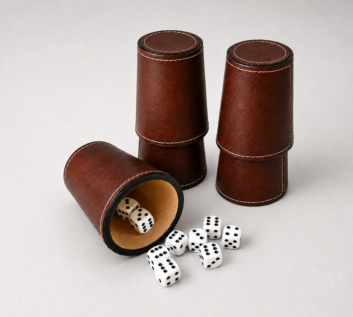 Juego de Cachos de Cuero